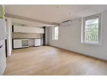 location appartement 3 pièces 54 m² à lavaur (81500)