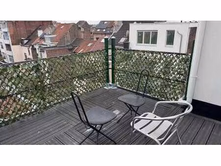appartement 1 ch. avec balcon et terrasse à forest