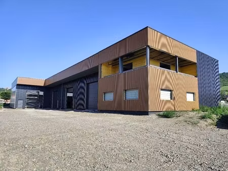 vente entrepôt chateaugay 63119 880m²