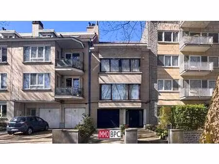 maison prête à emménager d’environ 214 m² avec garage  espac