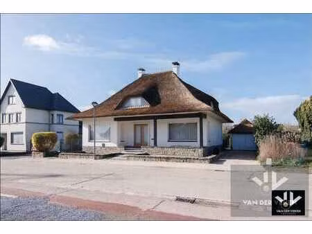 stijlvol gerenoveerde gezinswoning met veel natuurlijke l...