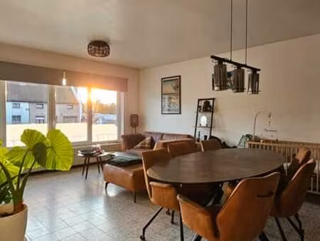 charmant appartement 2 chambres avec terrasse