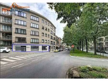 ensemble mixte 142m² - commerce + appartement avec jardin