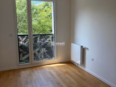 duplex de luxe à louer dans le quartier faubourg de l'arche