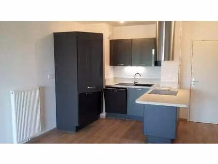 location appartement 3 pièces à beaucouzé (49070) : à louer 3 pièces / 66m² beaucouzé