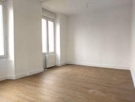 location appartement 2 pièces à mayenne (53100) : à louer 2 pièces / 44m² mayenne