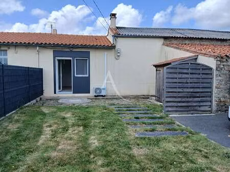 location maison aux herbiers (85500) : à louer / 31m² les herbiers