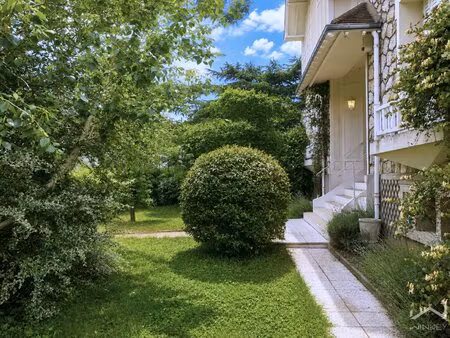 maison familiale unique à bois-d'arcy