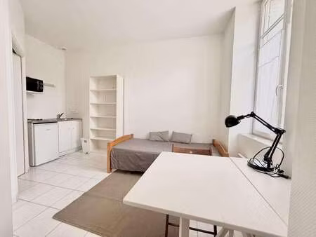 location maison meublé à nantes saint-donatien (44000) : à louer meublé / 15m² nantes sain
