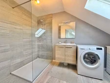 appartement une chambre dans un immeuble presque neuf !