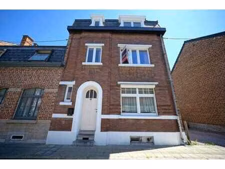 maison 3ch avec grenier aménageable et jardin