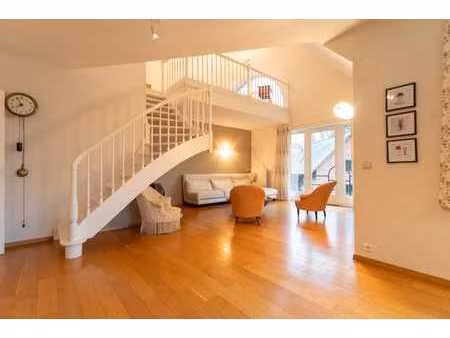 magnifique appartement de 190 m² avec vue. somptueuse réside