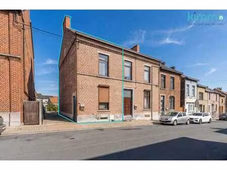 maison 3 facades avec jardin et passage lateral carrosable