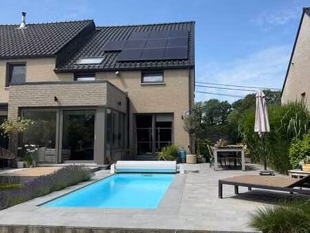 maison 3 façades - 3 ch. avec piscine