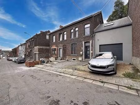 maison récemment rénovée à vendre