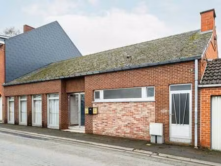 immeuble de 150 m² à rénover!