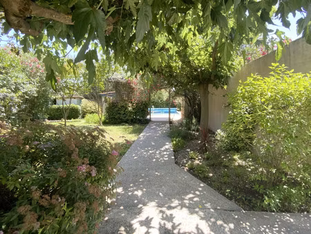 maison de luxe à vendre à uzès