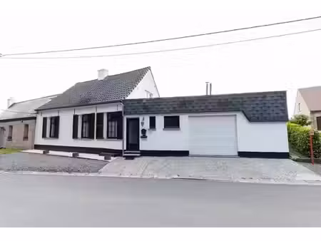 charmante maison à rénover à moulbaix