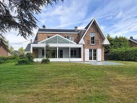 villa 4 ch avec garage !