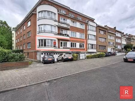 appartement 2 chambres à rénover – quartier pagodes