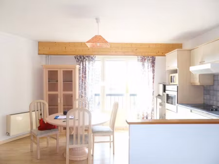 studio meuble (27 m2) compiegne centre ville proche utc