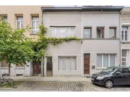 maison familiale rue calme anvers