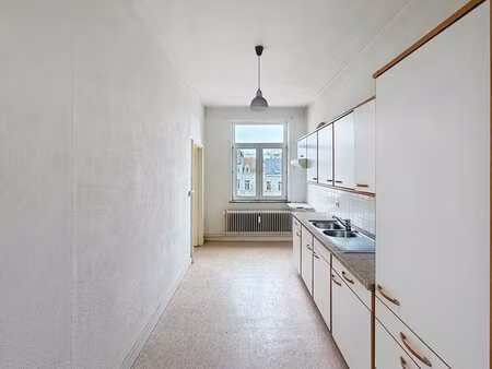 chatelain lumineux appartement 1 ch (91m2)