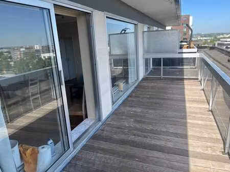 studio avec terrasse à evere (jules bordet)