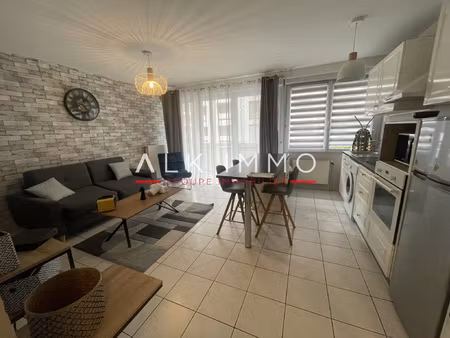 studio entierement meublé - secteur gare