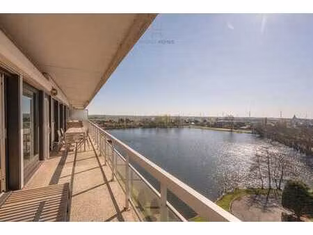 appartement spacieux avec une vue dégagée à duinbergen