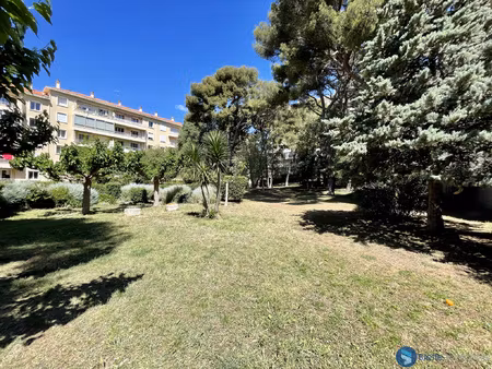 toulon claret - appartement t4 de 72 m2 avec terrasse et ca
