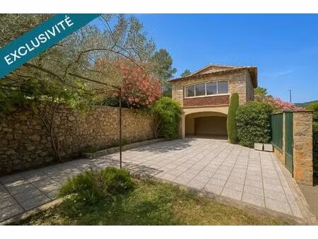 maison familiale de 140 m² avec double double garage