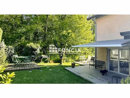 maison de luxe à vendre à ville-la-grand