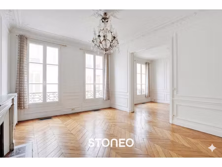 appartement de luxe à vendre dans le quartier clichy-trinité