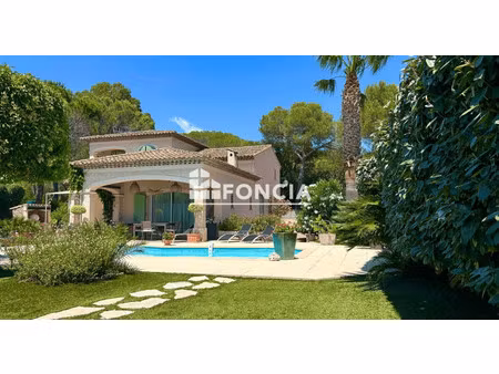 maison de luxe à vendre à fréjus