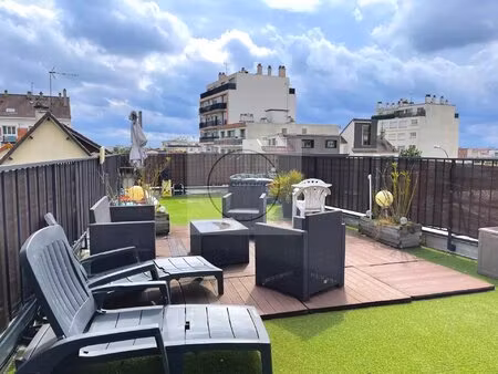 maison/villa limite vincennes avec triple salon et vaste rooftop / terrasse de plus de...