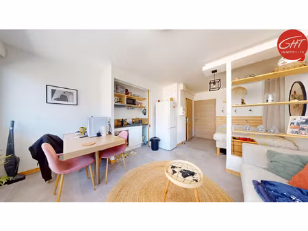 studio loué et meublé