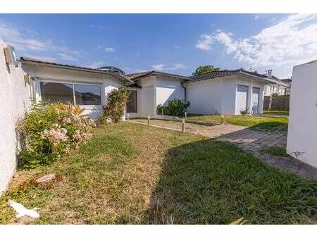 vente maison 8 pièces 240 m² pau (64000)
