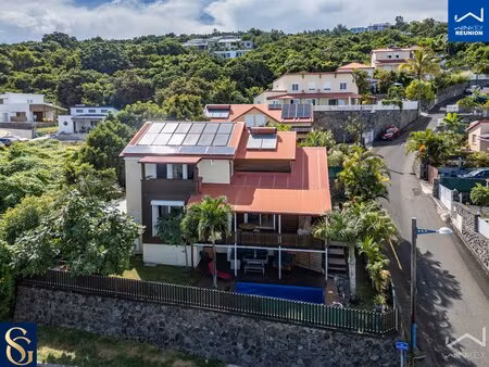 villa t5 vue mer — piscine au sel — photovoltaïque — quartier pichette  la possession