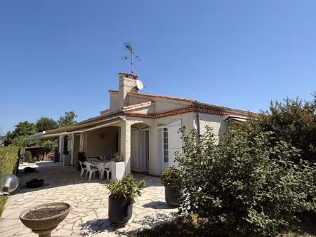 terssac charmante maison de plain-pied t4 avec jardin clos