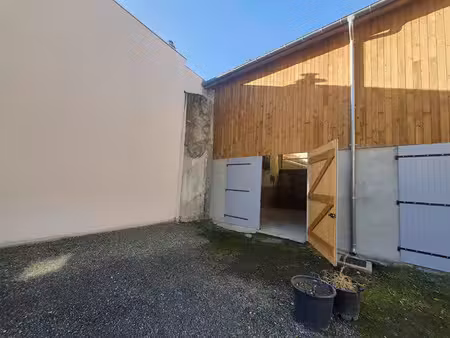location garage 47 m² à pau (64000)
