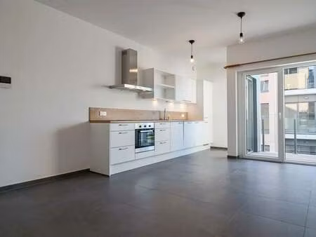 appartement à louer à louvain-la-neuve € 895 (lpfsy) - immobilière hendrix location | zimm