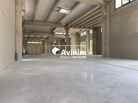 location local commercial
