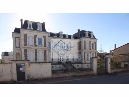 location bureaux 795 m²