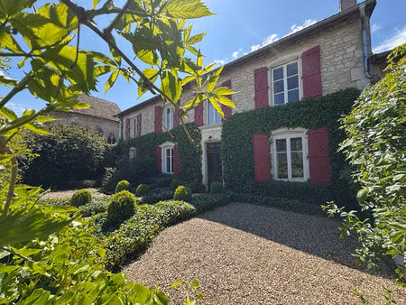 authentique demeure du xviii° - 476 m² - 7 chambres - jardin - grange - woel