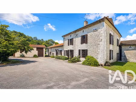 vente maison à bouteilles-saint-sébastien (24320) : à vendre / 242m² bouteilles-saint-séba