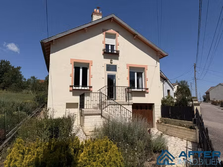 maison de ville independante 82 m²