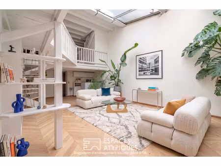 loft et sa terrasse dans une ancienne menuiserie