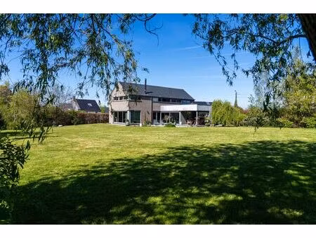 maison à vendre à rue de grupont 11 rochefort (vbe37120)