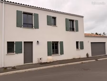 maison 7pièces 158m2 - 699 000